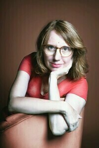 Bernadette Vangrevelynghe Marzan, Professionnel indépendant